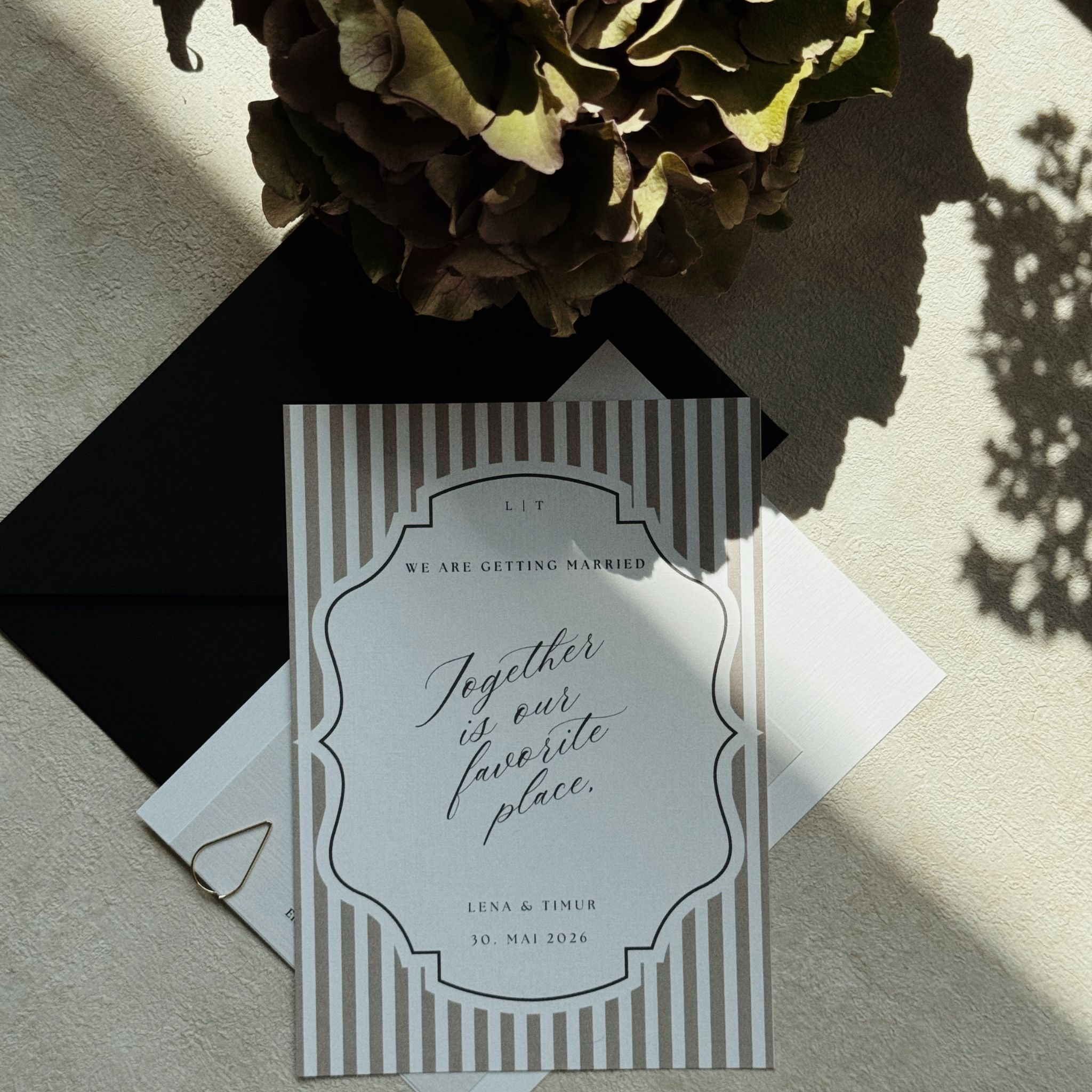 Hochzeitseinladung mit edlem Umschlag – Modern Chic